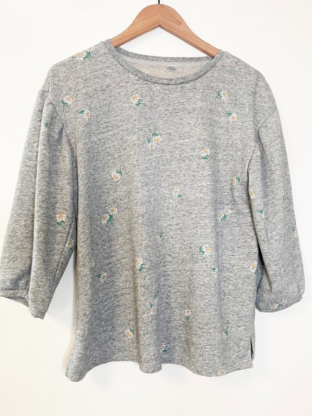 Old Navy Gray Daisy Floral Print 3/4 Sleeve Lightweight Cozy Sweatshirt Top M